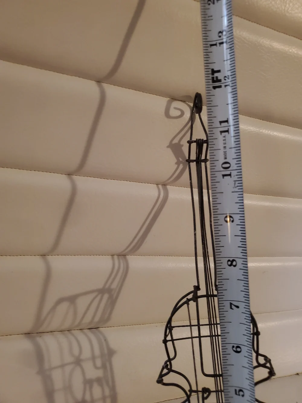 Vintage Wire Violin Wall Decor in Black